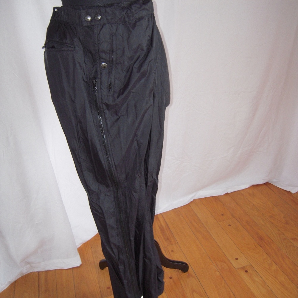 Ralph Lauren, 100% Nylon work out, 5 zipper, pants